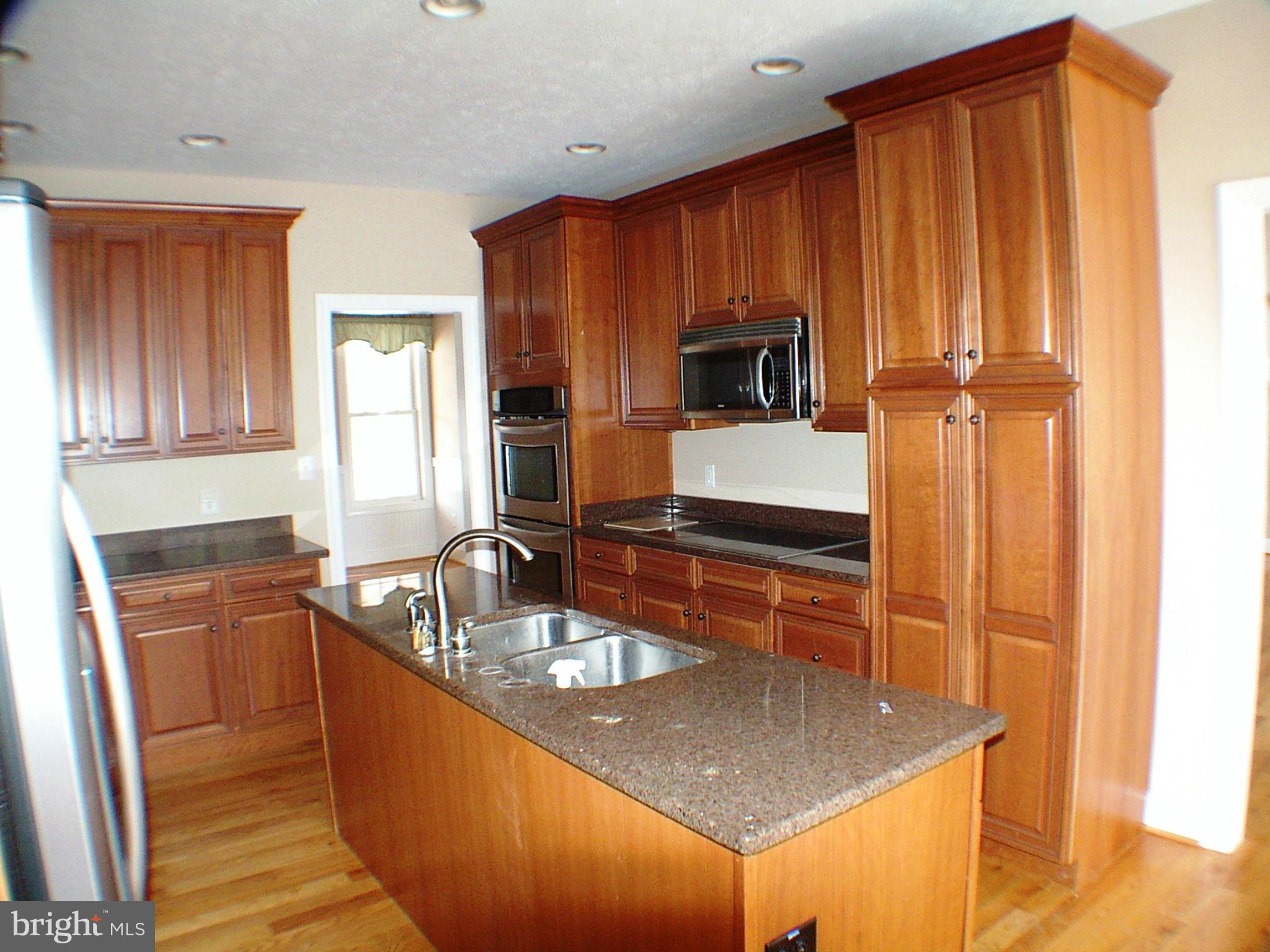 STONEWALL - Residential