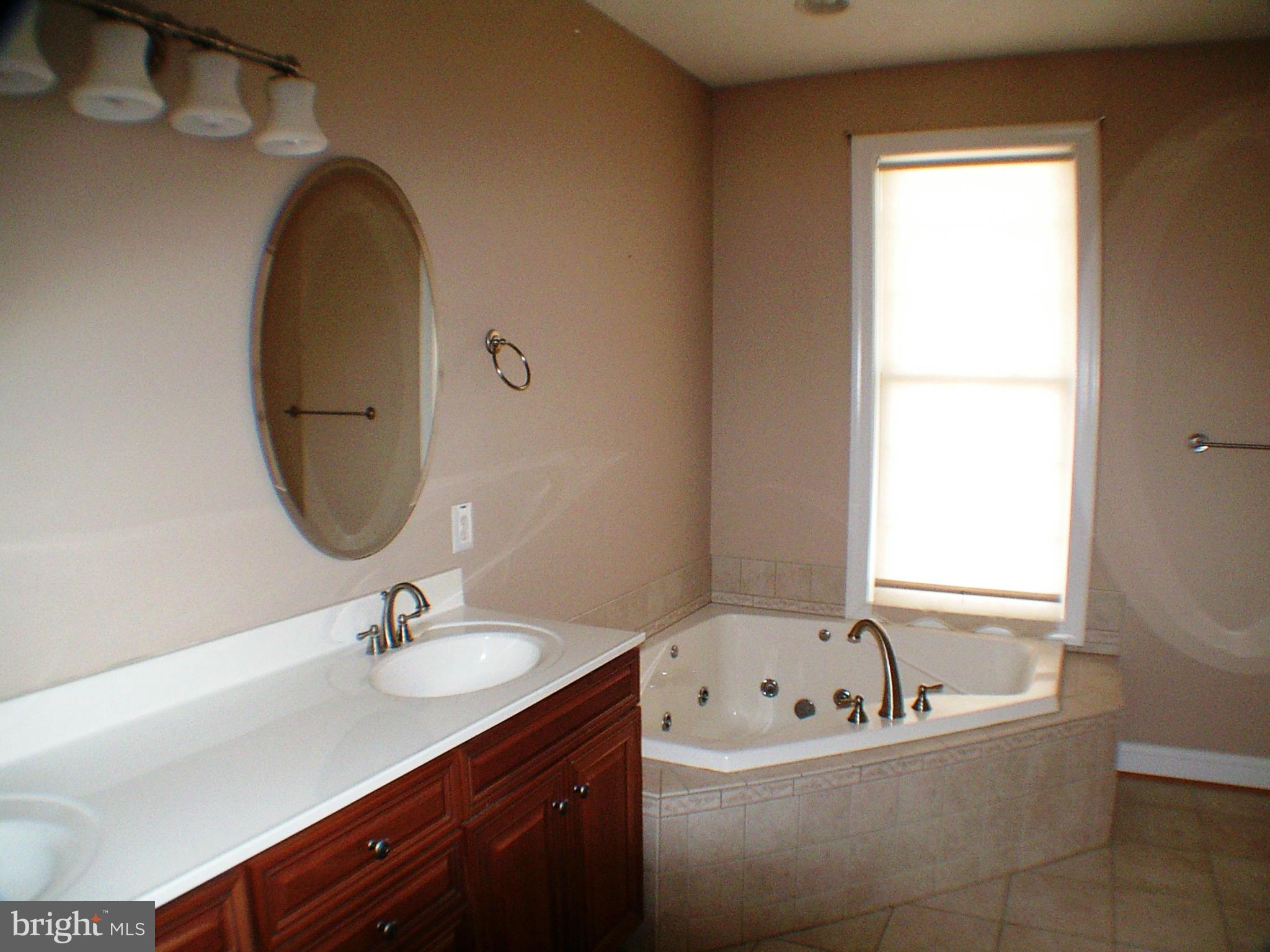 STONEWALL - Residential