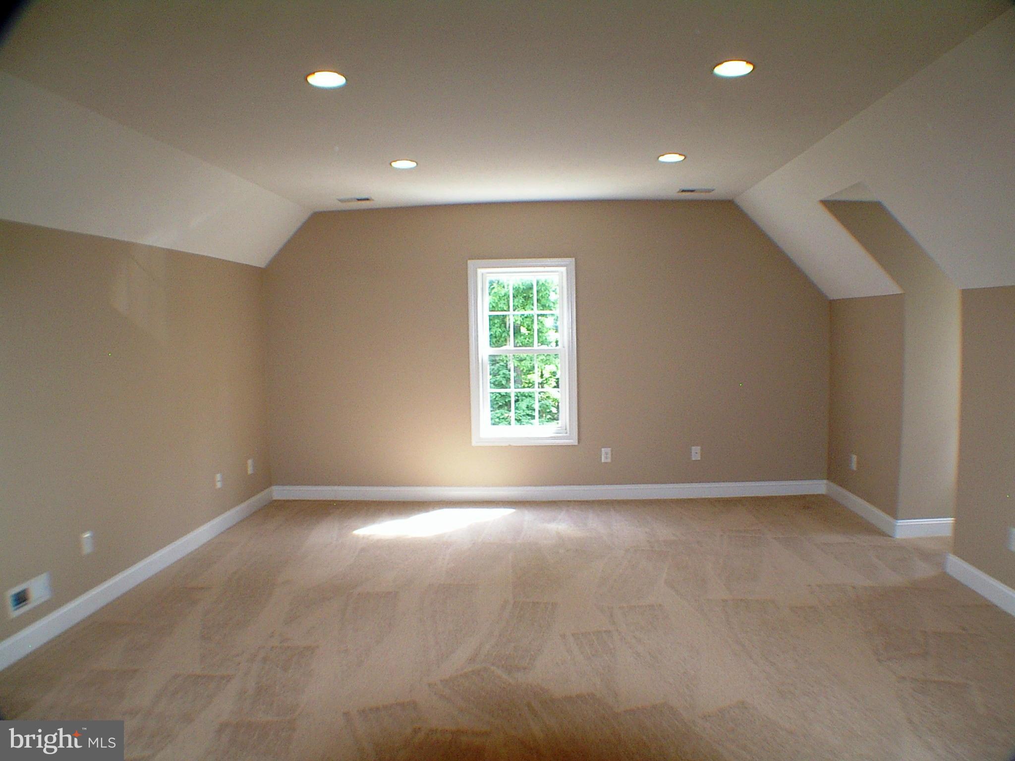 STONEWALL - Residential