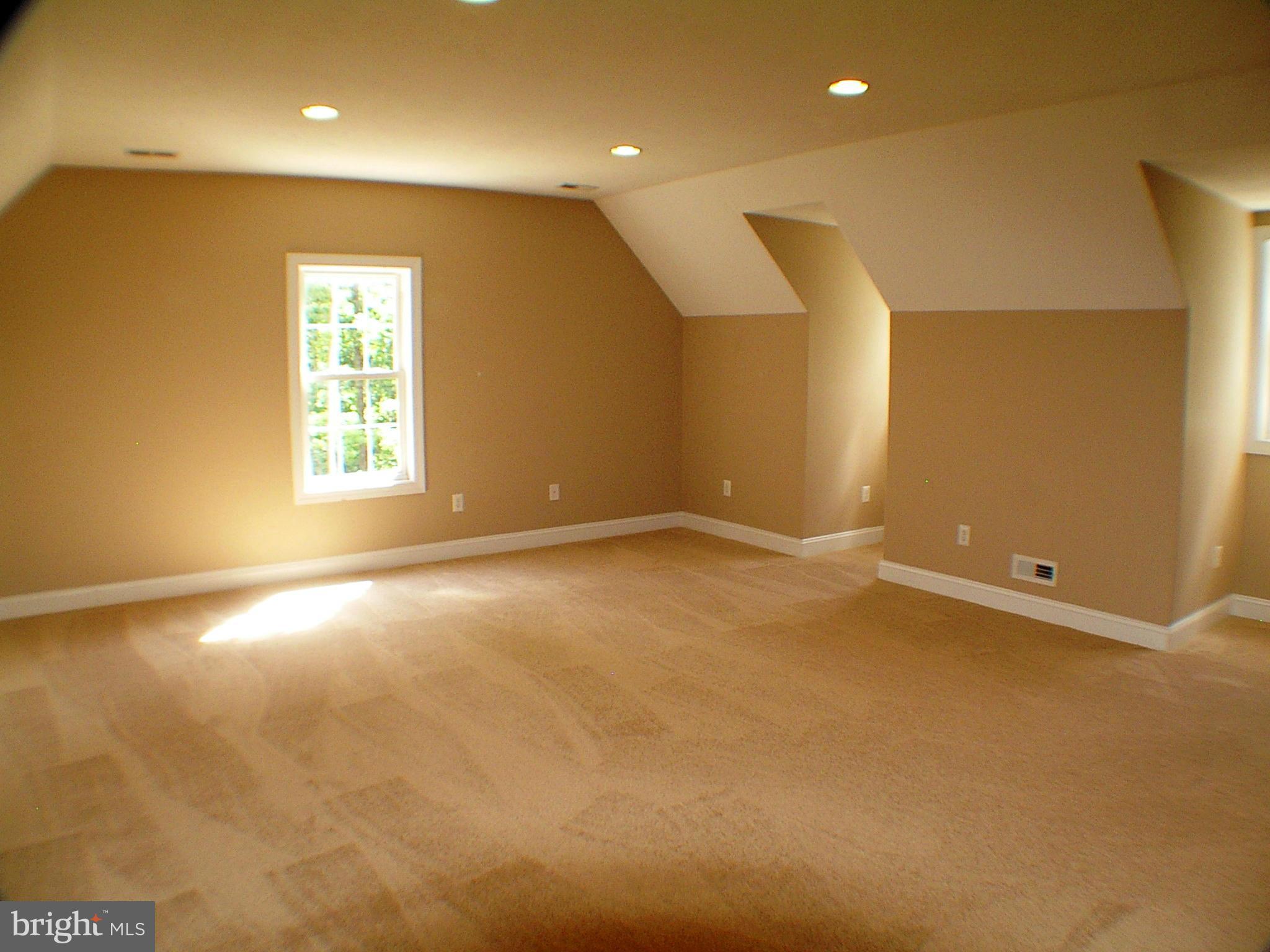 STONEWALL - Residential