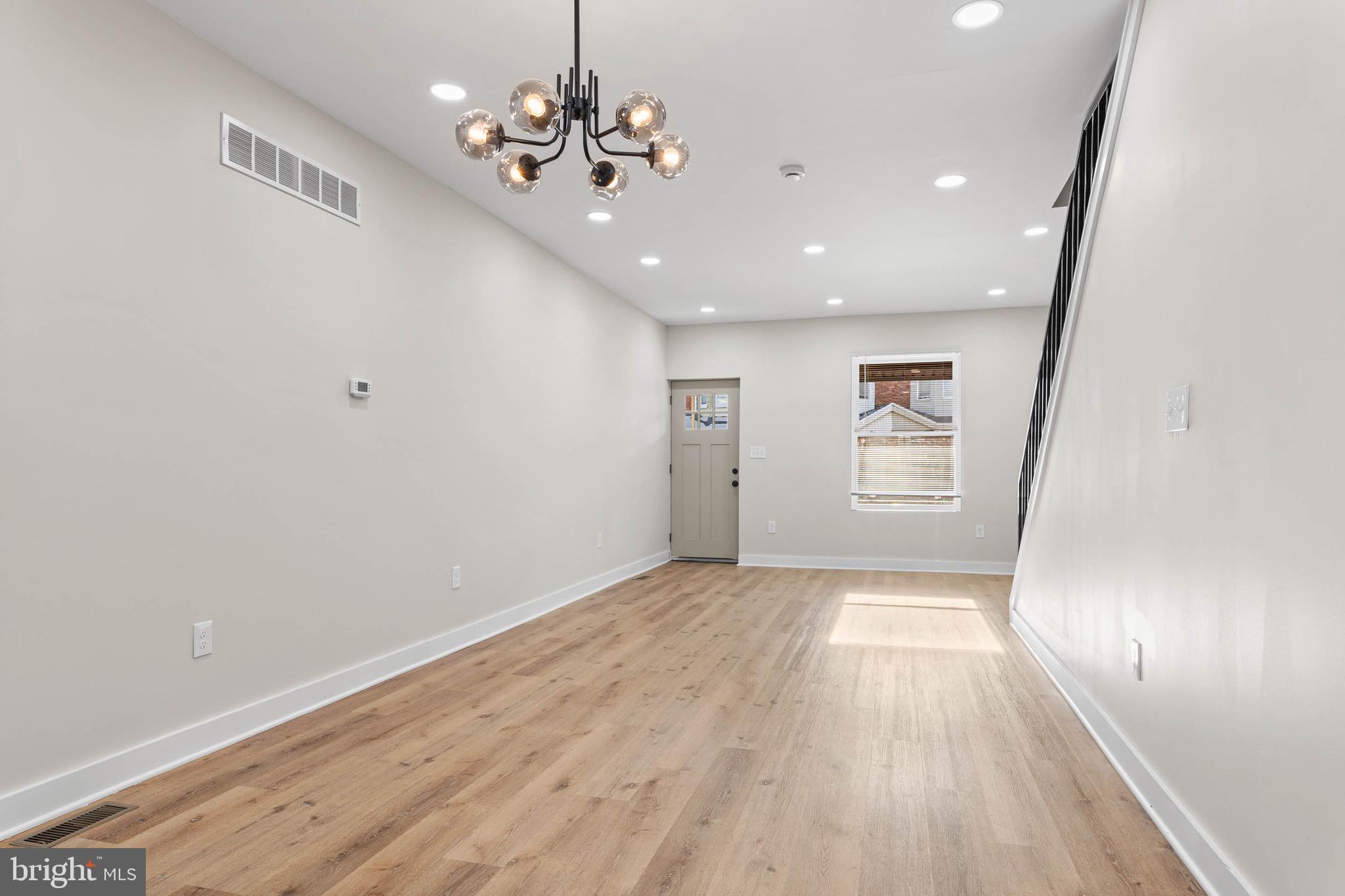 1443 N EDGEWOOD STREET