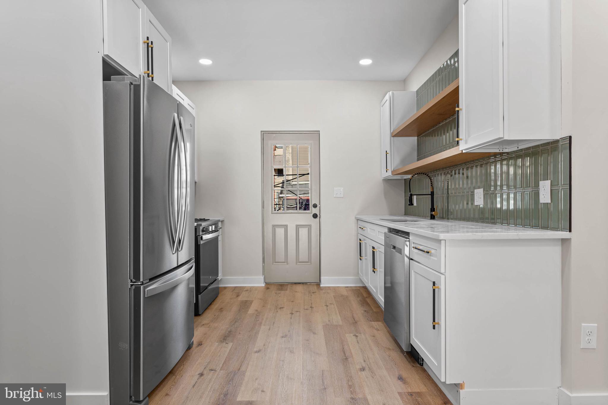 1443 N EDGEWOOD STREET