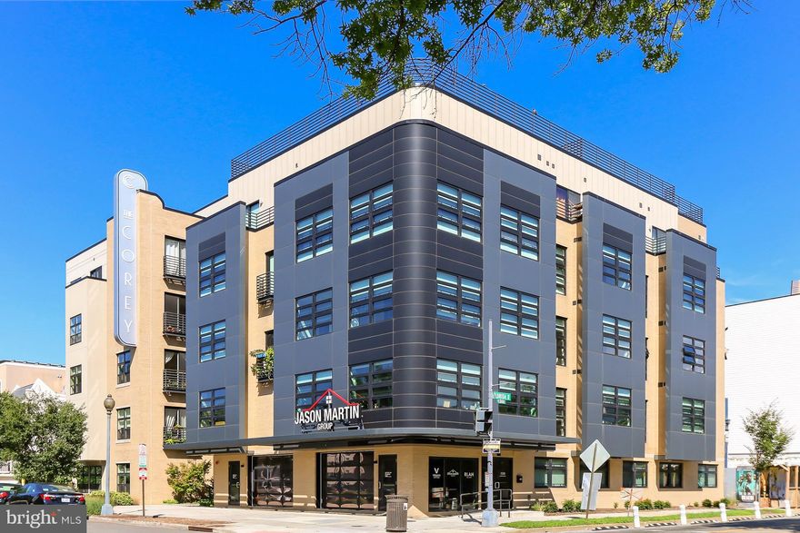 Stunning, sun filled 1BD/1BA condo in one of DC's hottest neighborhoods, very close to H Street
and Union Market. Featuring a gourmet kitchen with large breakfast bar open to a spacious, sun filled
living/dining room, beautiful gleaming hardwood floors, plus in-unit front loading washer/dryer. The Corey is full of amenities including an indoor/outdoor green rooftop with fabulous views of the US Capitol and Washington Monument, outdoor grills, a large party room, a yoga/fitness room, Zen garden and a secure bike storage room. Square footage in public records is not correct.. The correct square footage is 534.