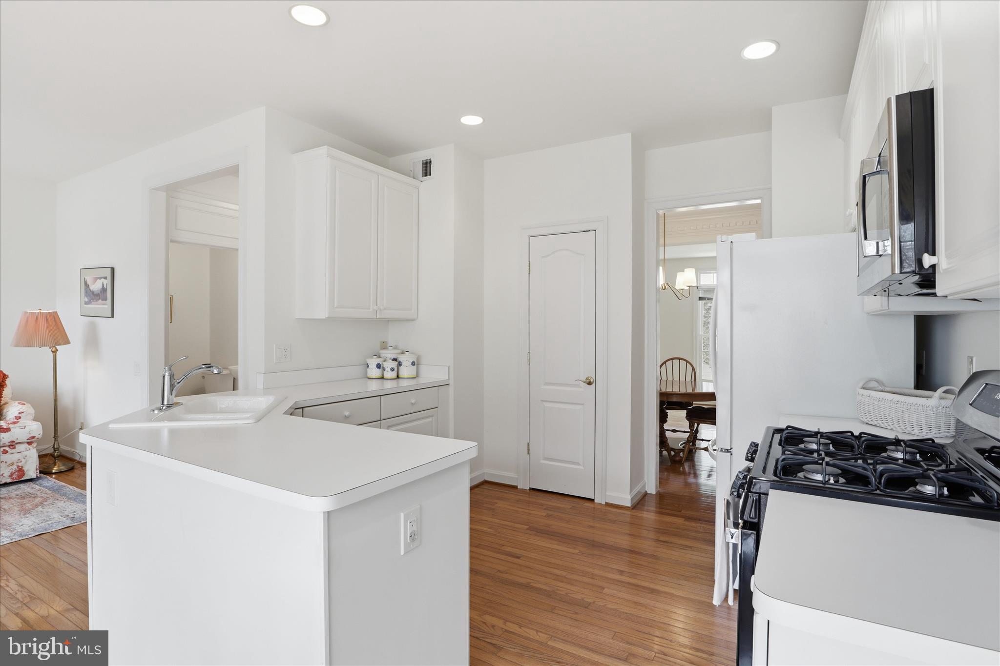 VIRGINIA CENTER - Residential