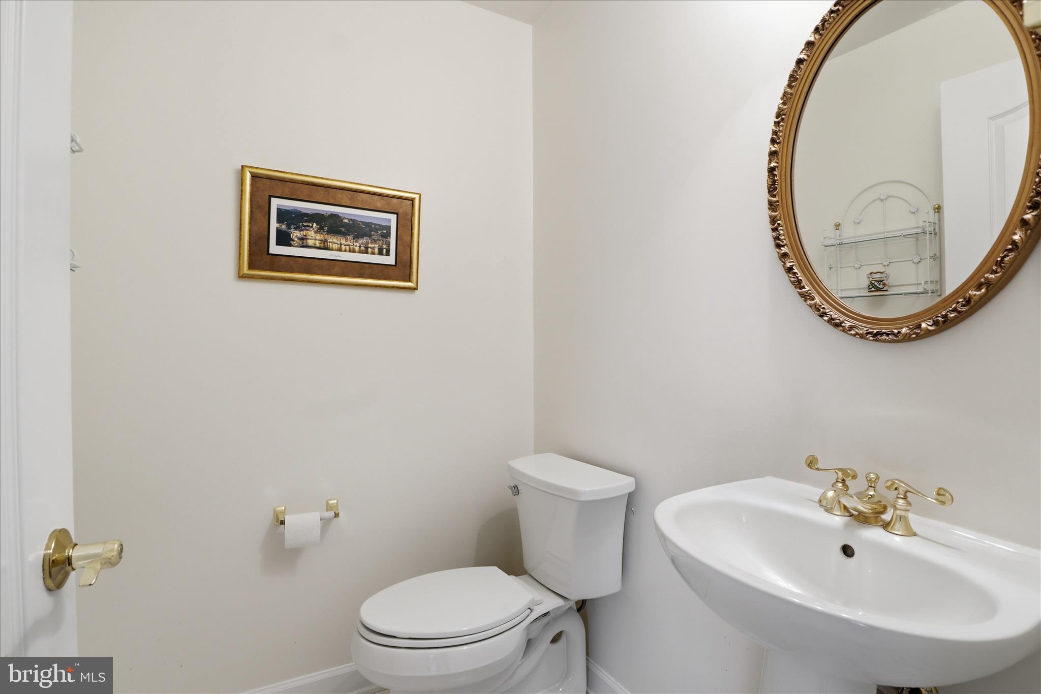 VIRGINIA CENTER - Residential