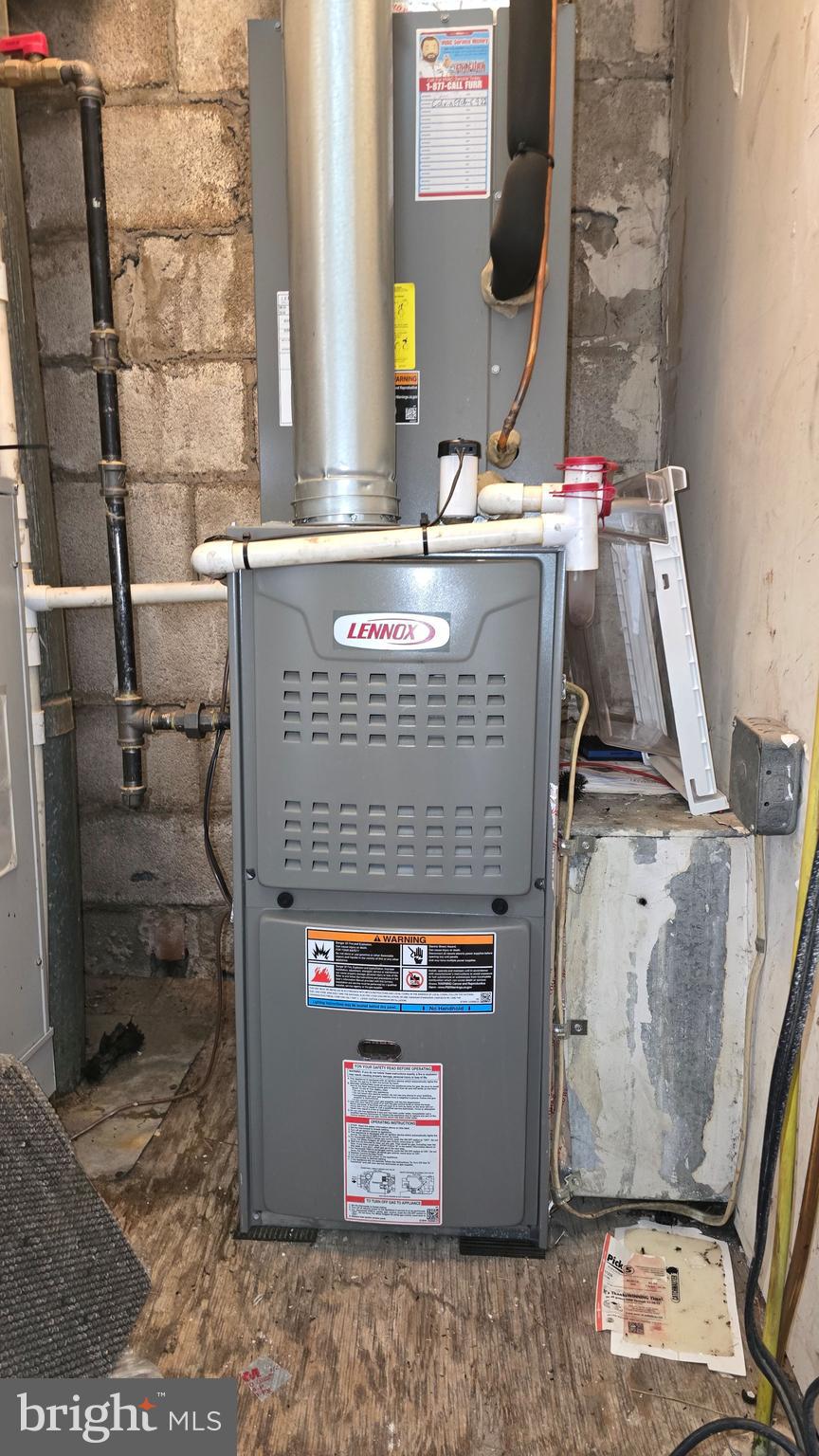 MARKHAM VIEW CONDOMINIUMS - Residential