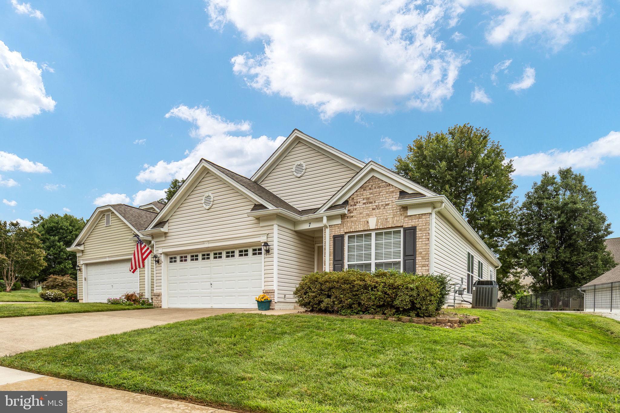7 DAYTON CIRCLE