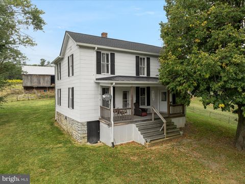 809 BROOK CREEK ROAD TOMS BROOK VA 22660