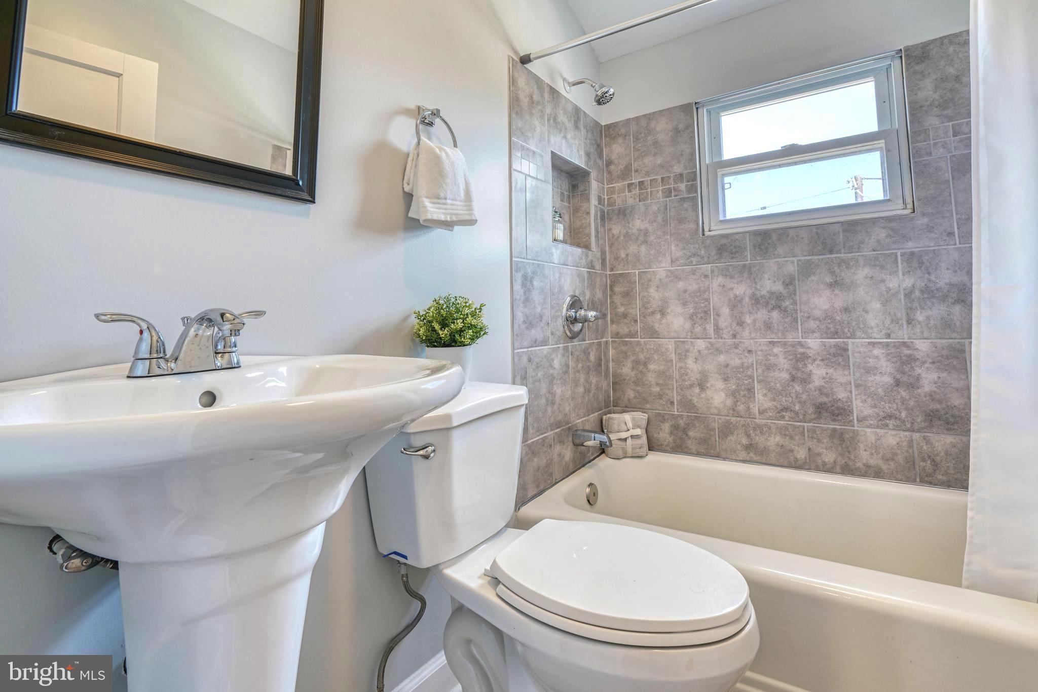 WEST INVERNESS - Residential