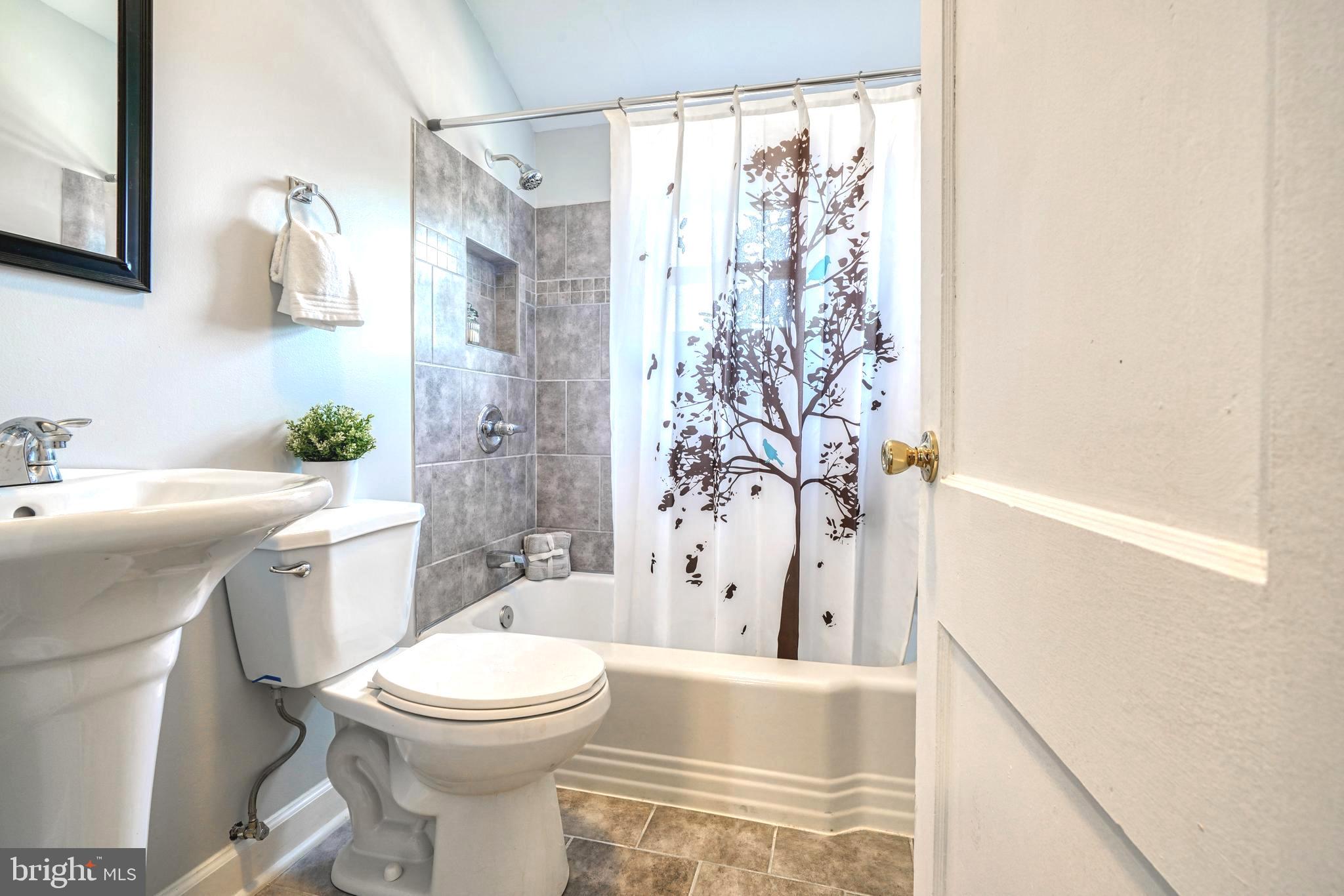 WEST INVERNESS - Residential