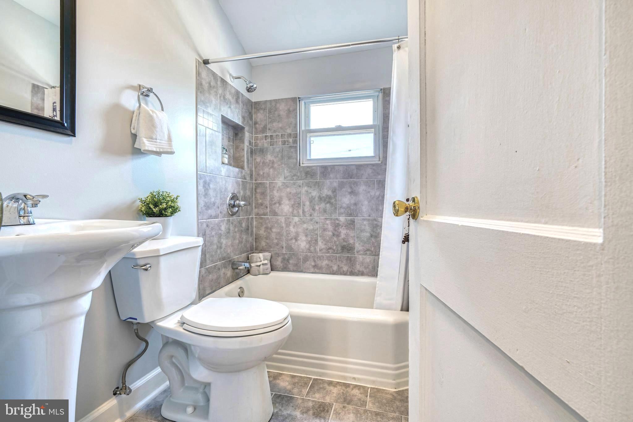 WEST INVERNESS - Residential