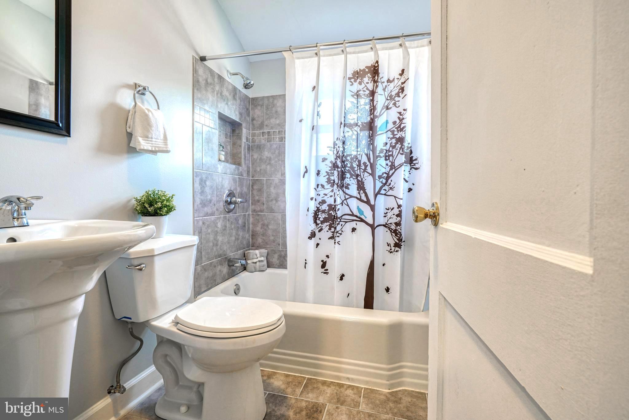 WEST INVERNESS - Residential