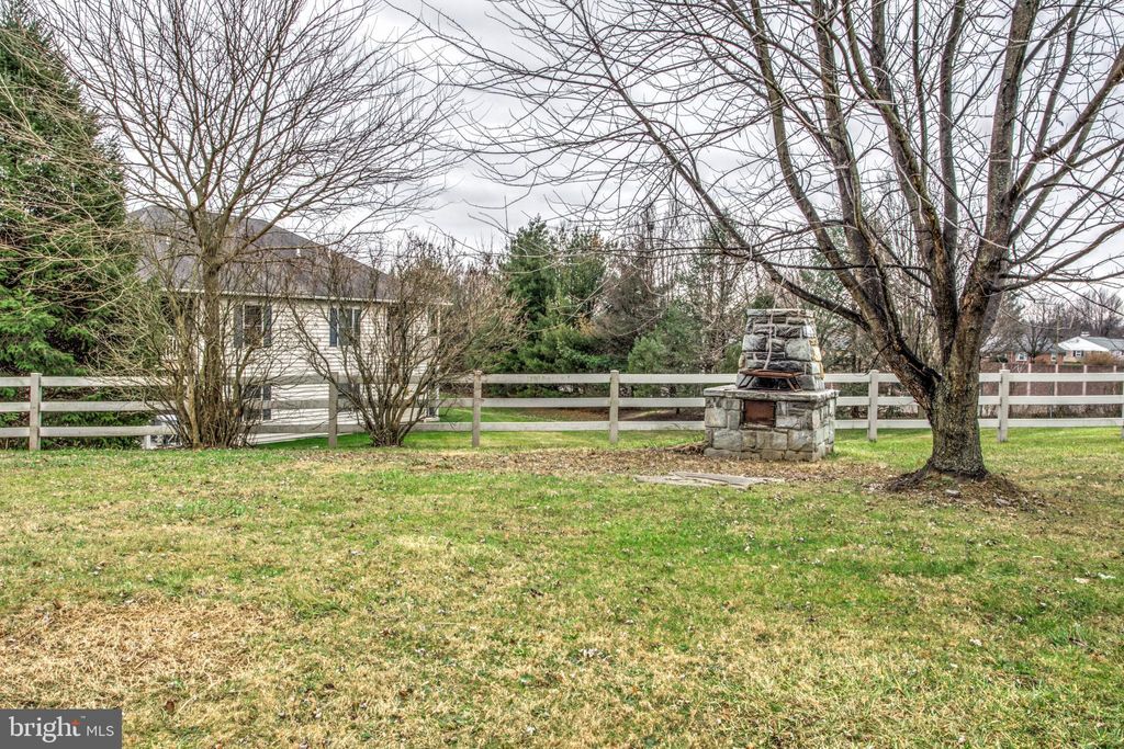 Photo of 1986 Old Philadelphia Pike, Lancaster, PA 17602 (MLS # PALA2046378)