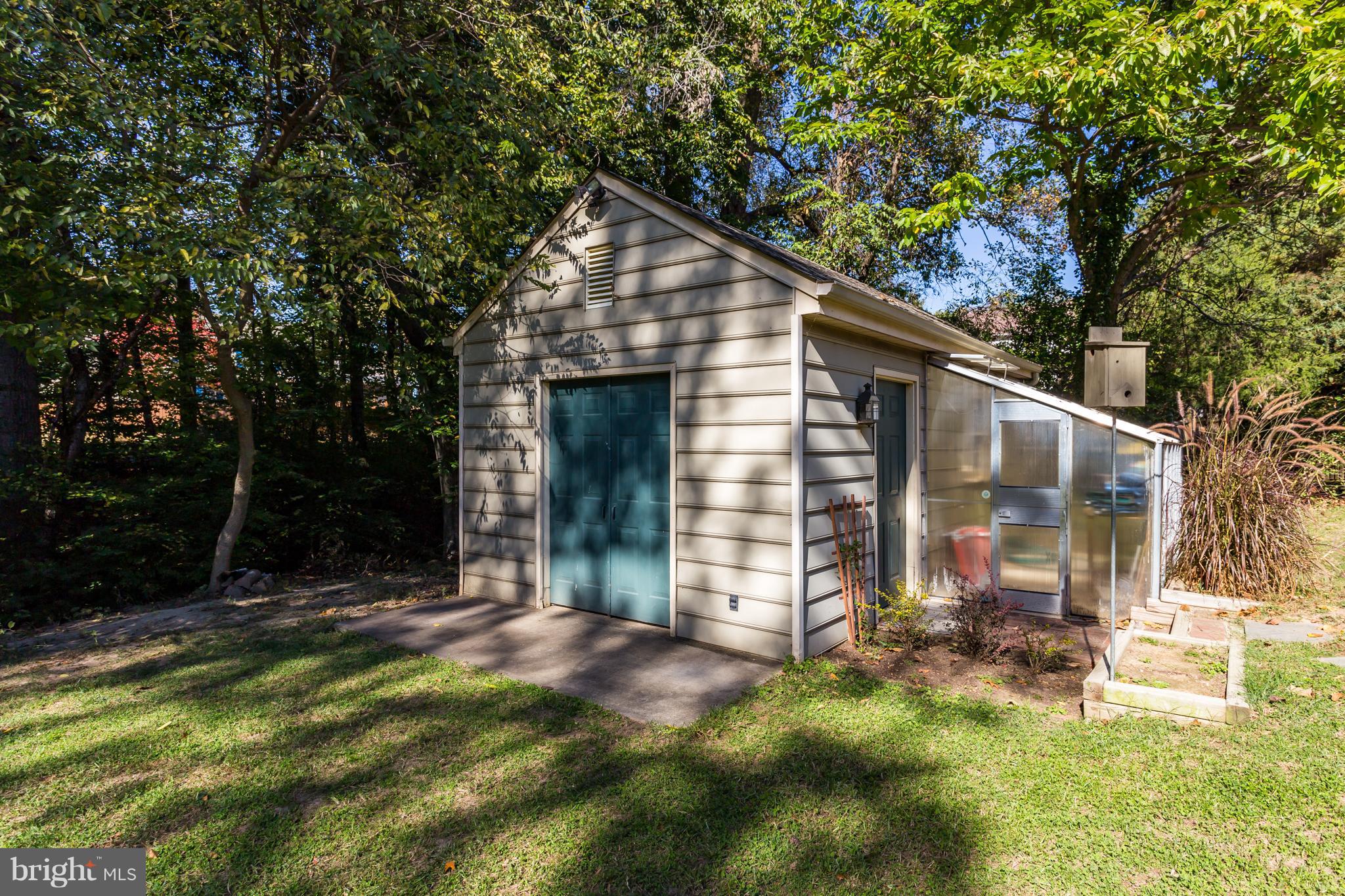 BELMONT HILLS/INGLESIDE - Residential