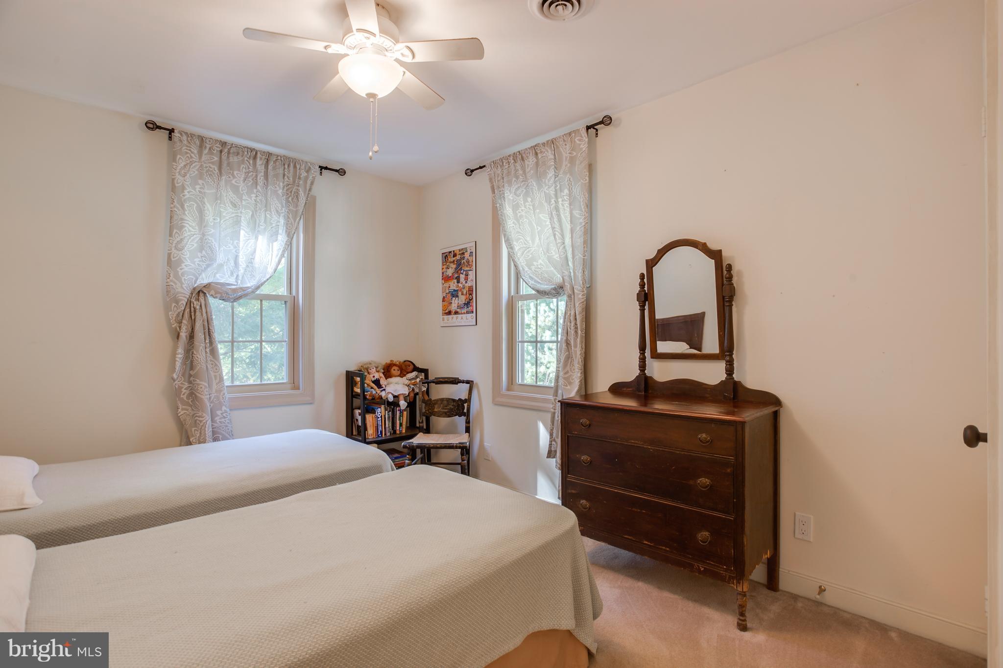 BELMONT HILLS/INGLESIDE - Residential