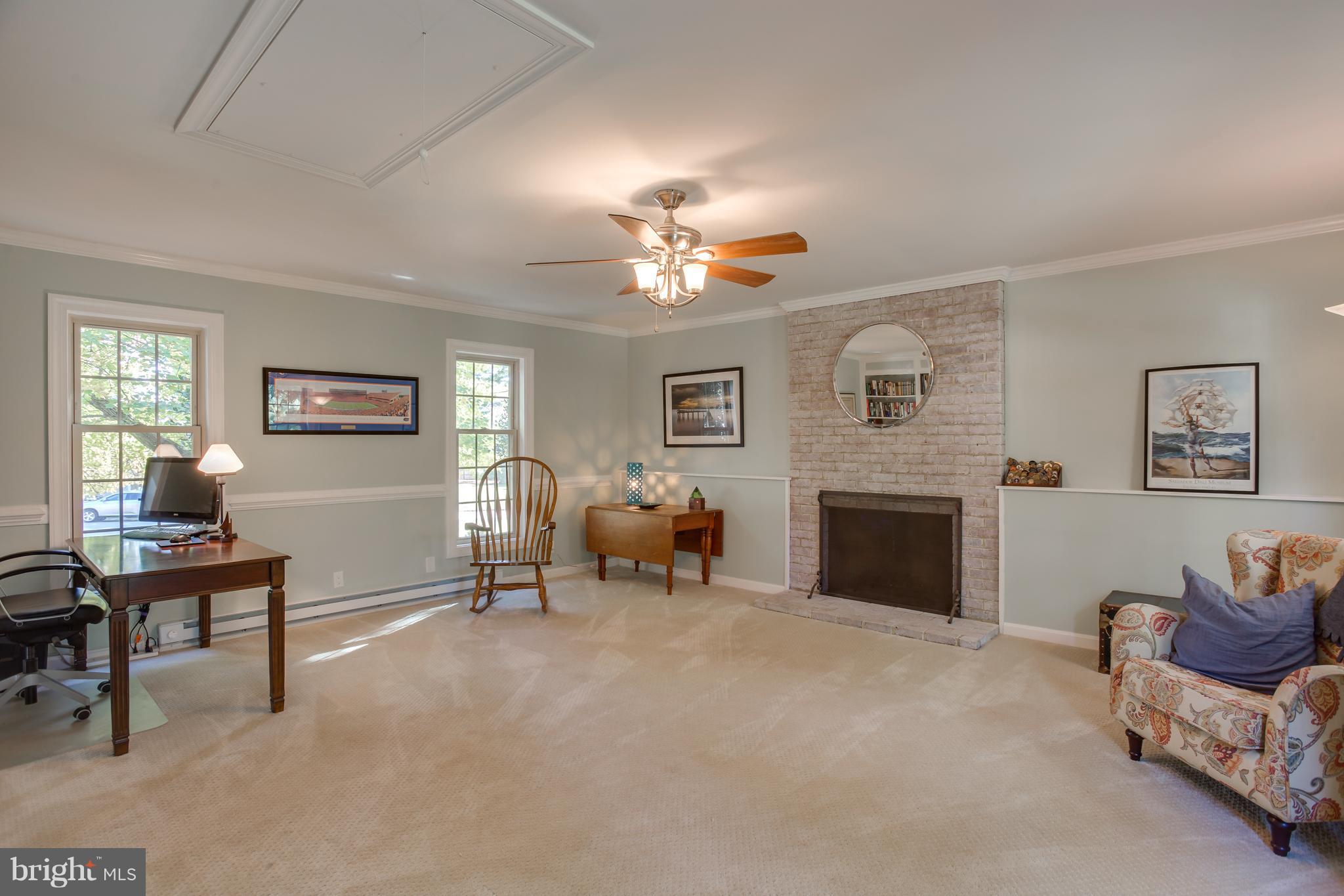 BELMONT HILLS/INGLESIDE - Residential