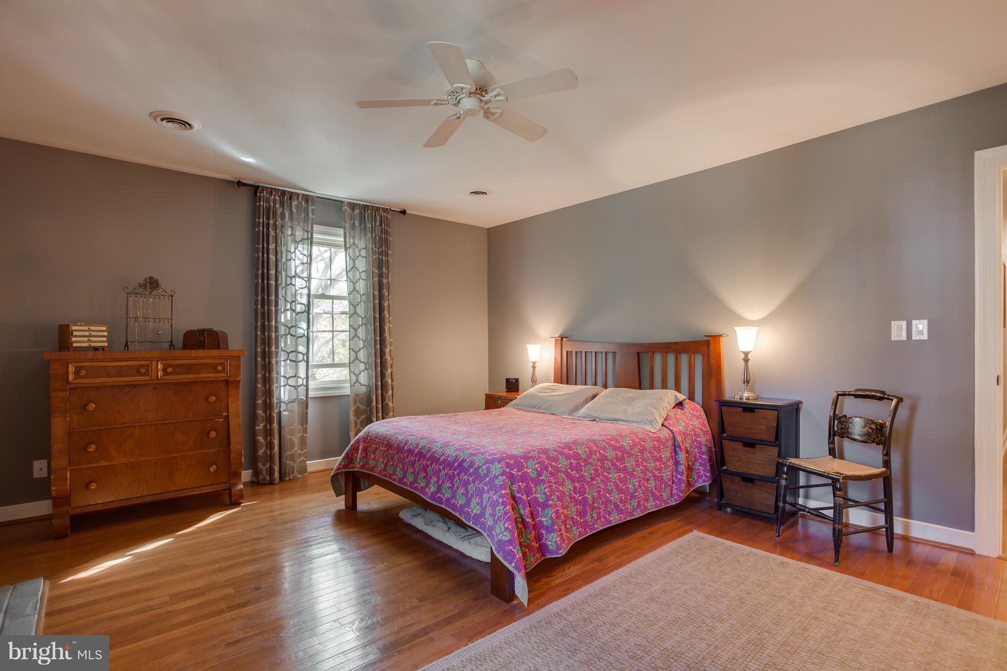 BELMONT HILLS/INGLESIDE - Residential