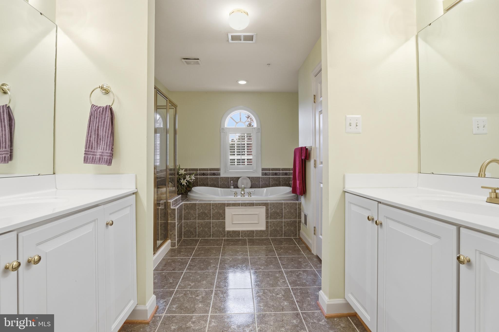 DENIT ESTATES - Residential