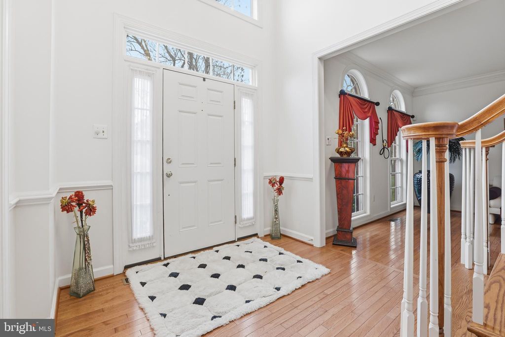 Photo of 21300 Denit Estates Drive, BROOKEVILLE, MD 20833 (MLS # MDMC2206672)