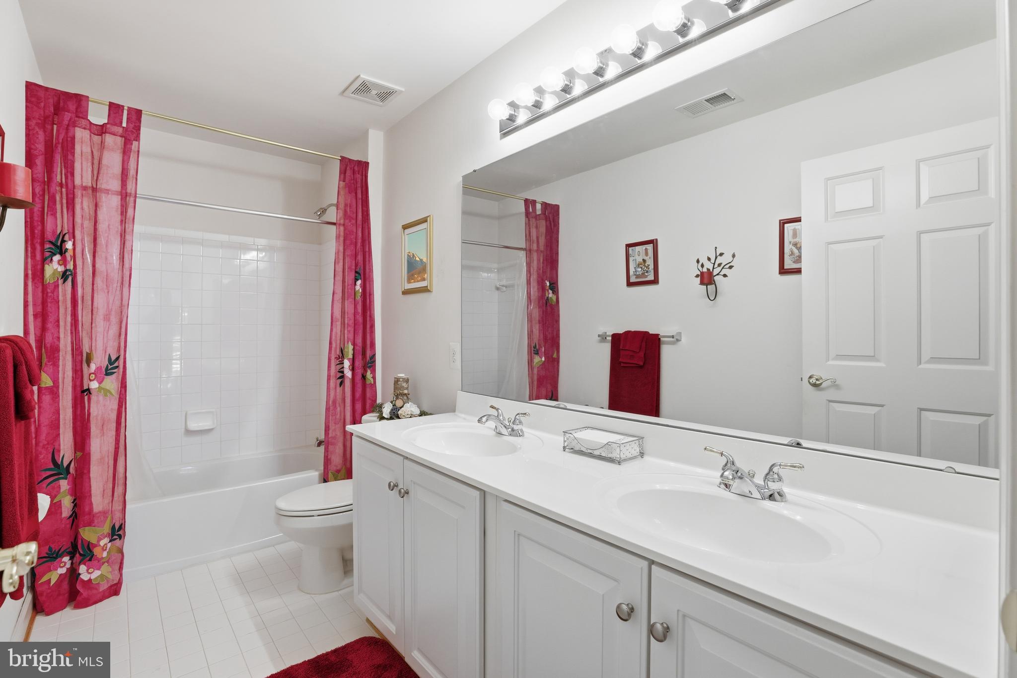 DENIT ESTATES - Residential