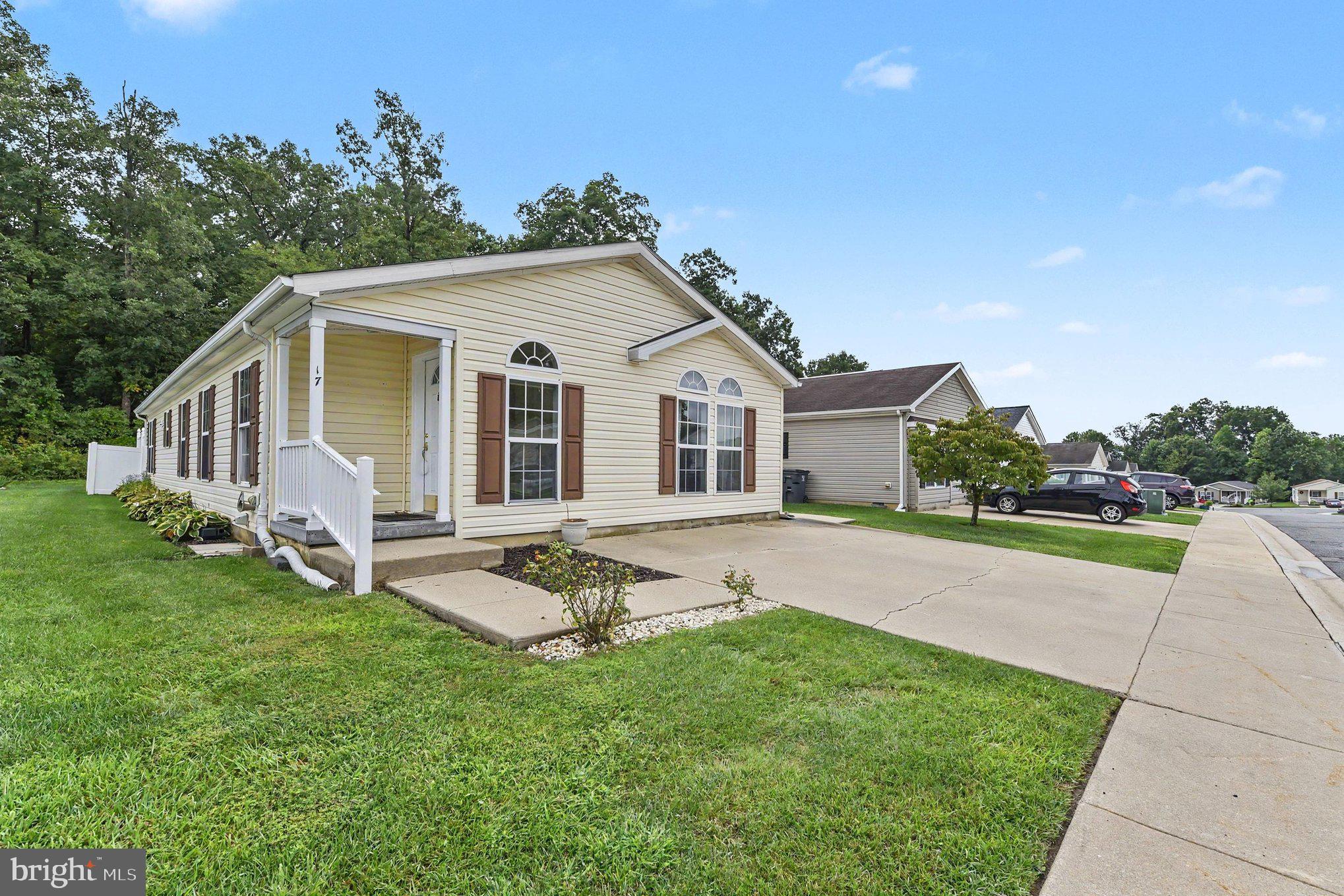 17 CINNAMON DRIVE