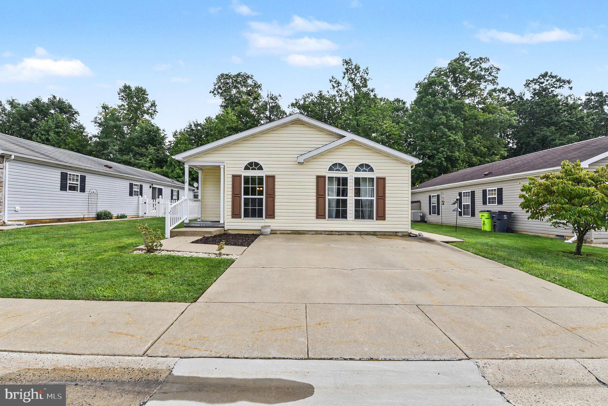 17 CINNAMON DRIVE
