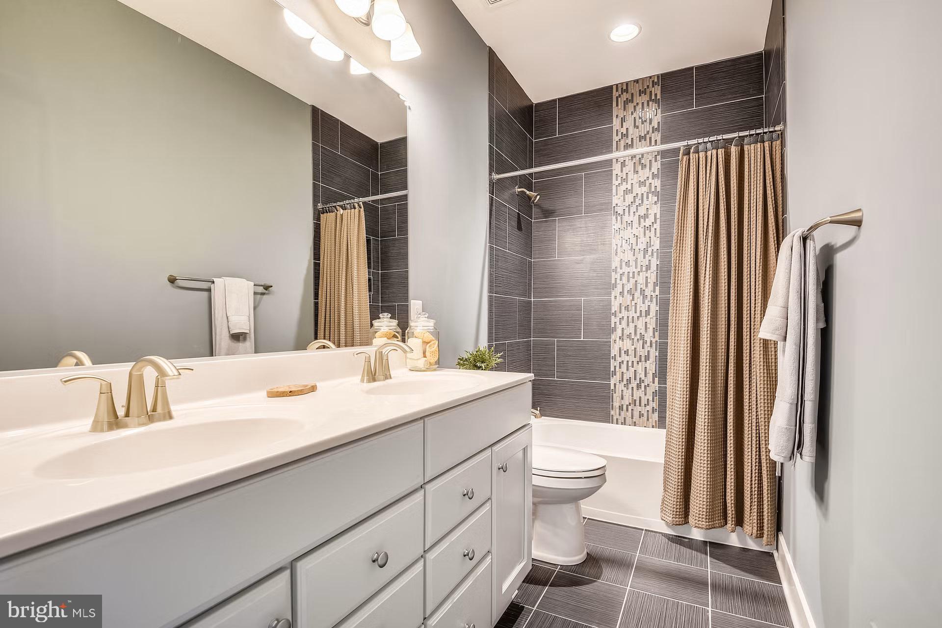 HIGH VIEW - Residential