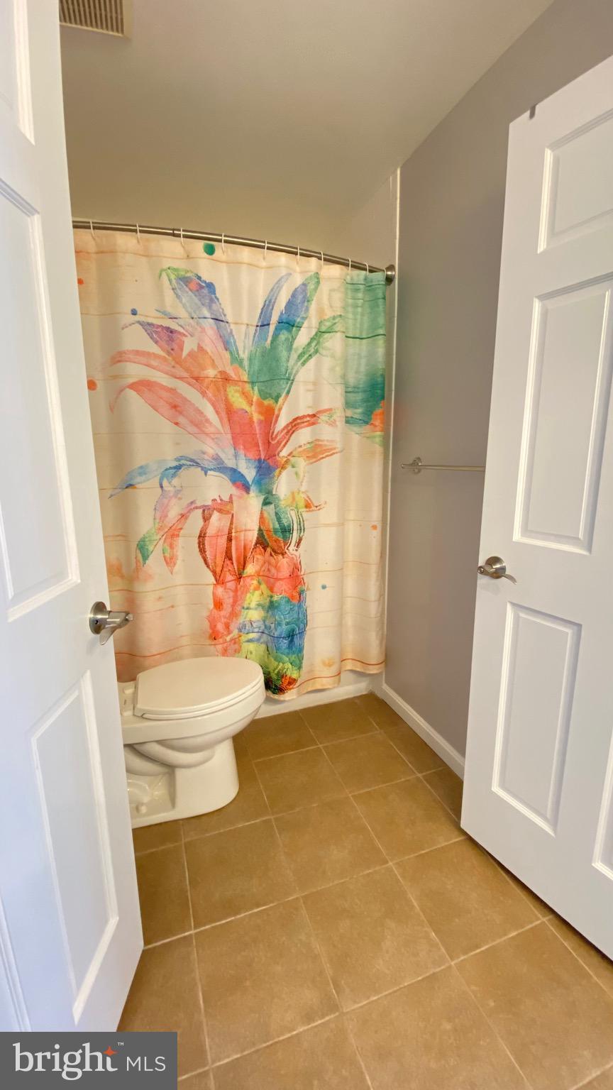 TAYLORS POINTE - Residential