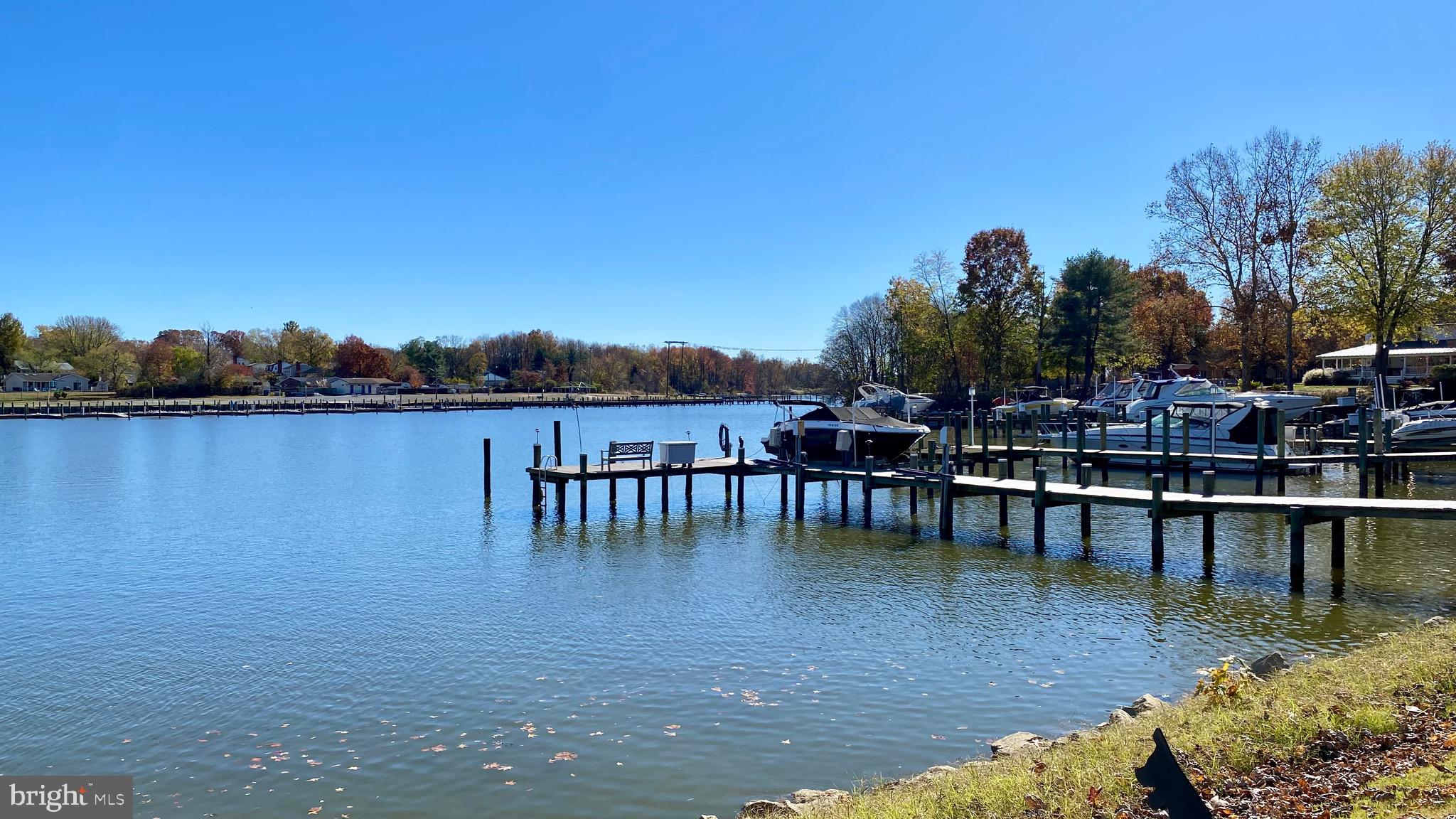 TAYLORS POINTE - Residential