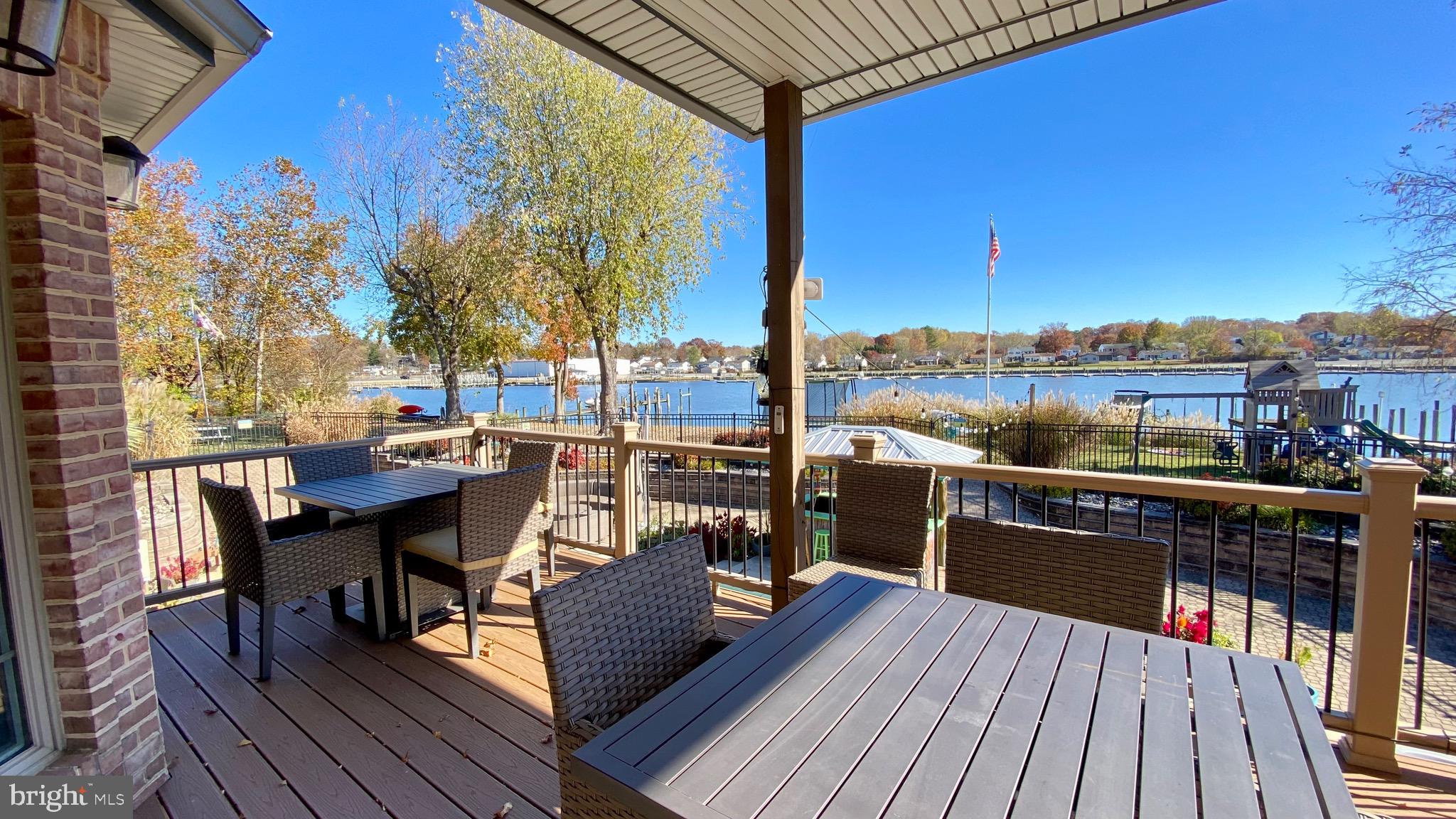 TAYLORS POINTE - Residential