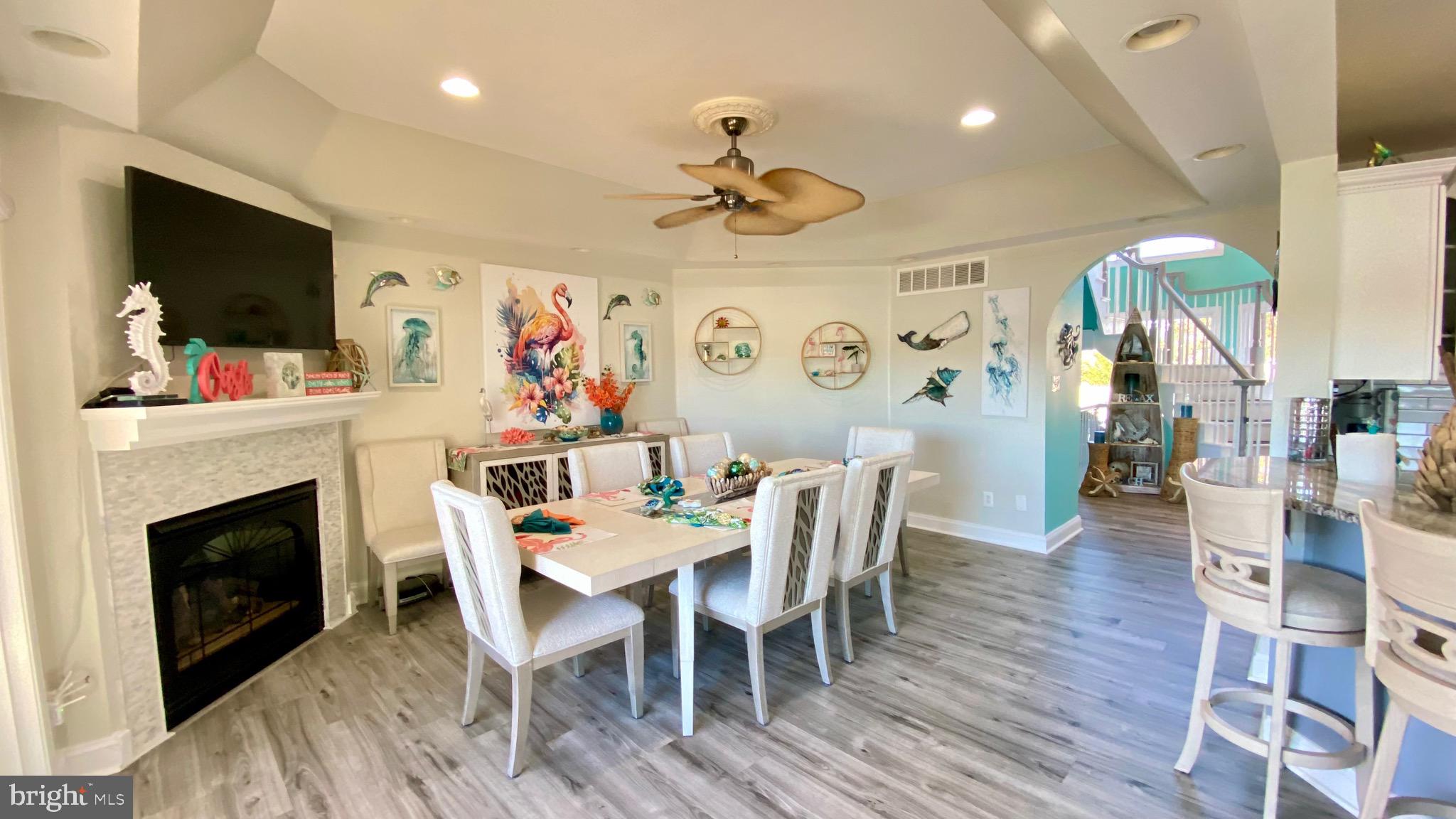 TAYLORS POINTE - Residential