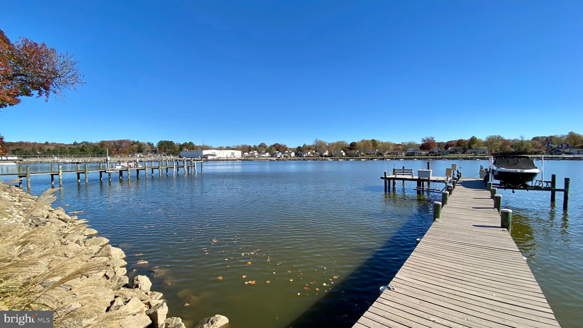 TAYLORS POINTE - Residential