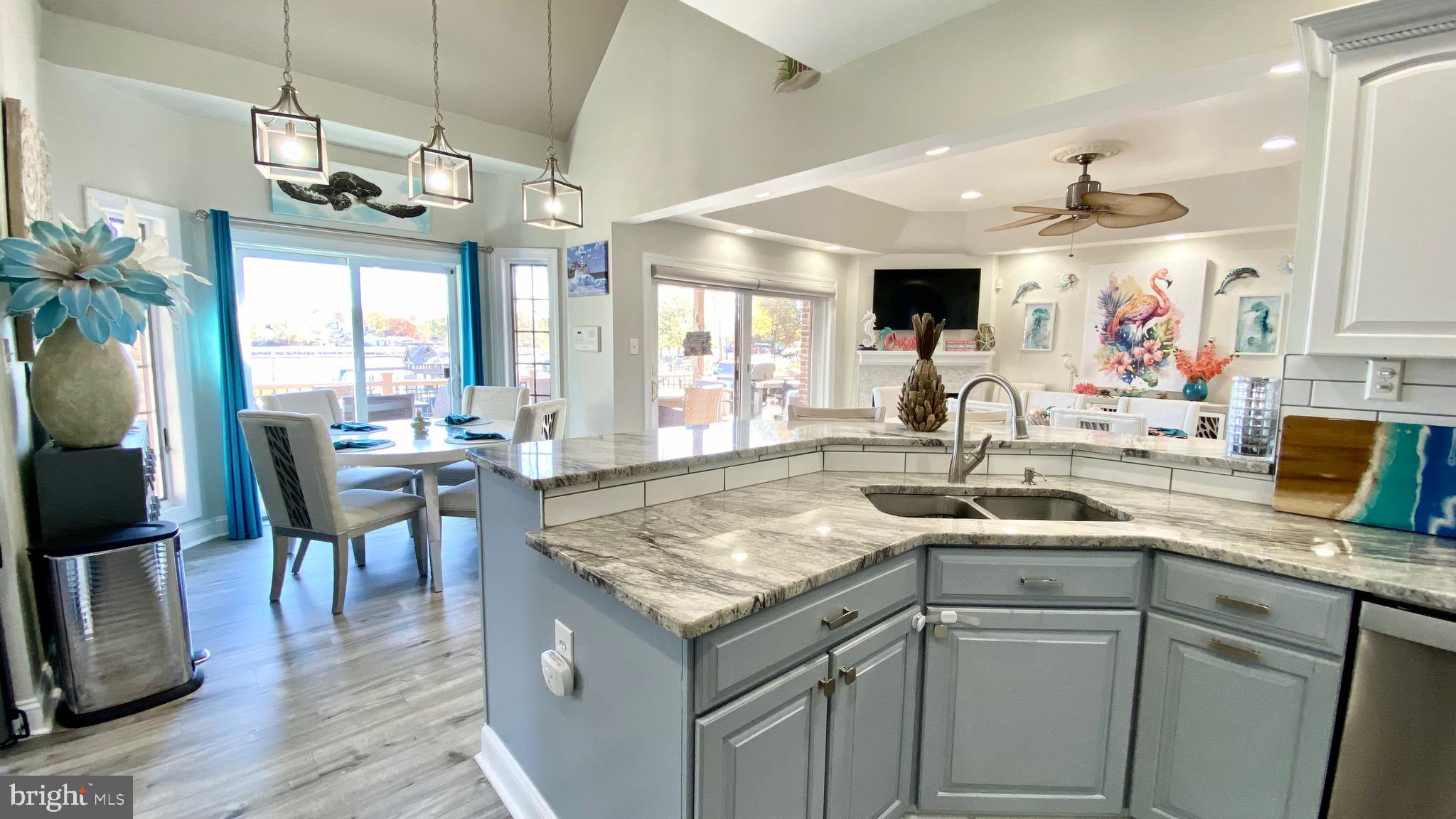 TAYLORS POINTE - Residential