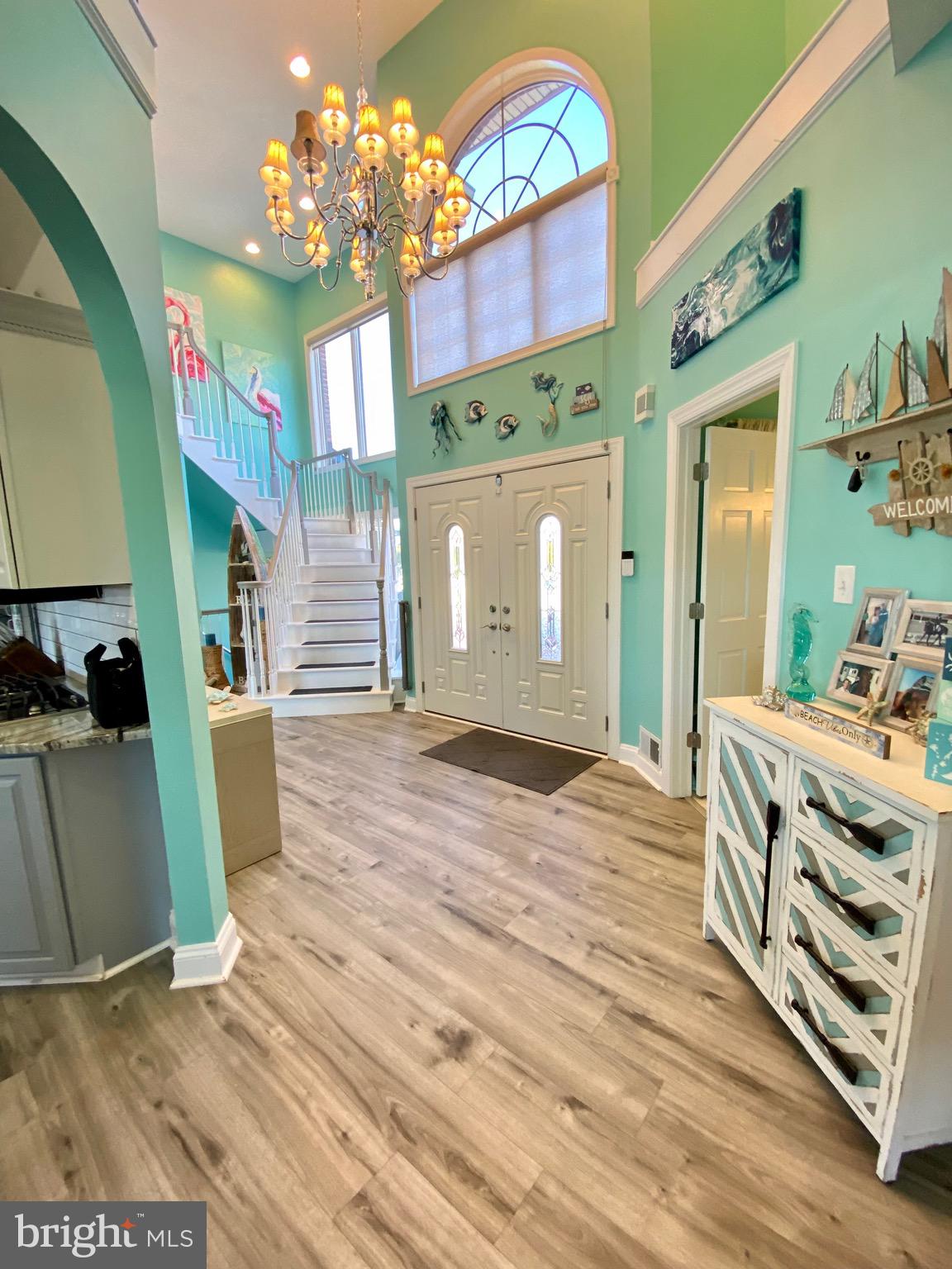 TAYLORS POINTE - Residential