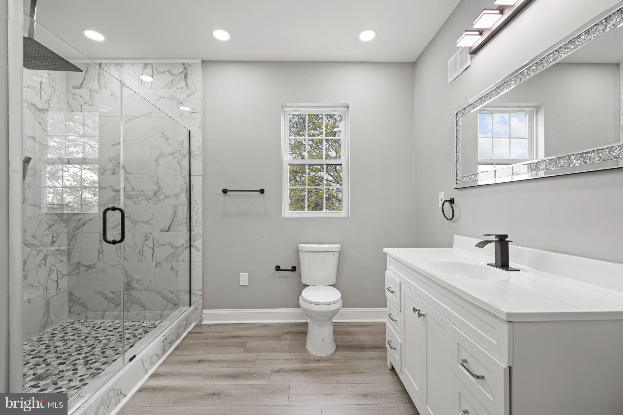 UNIVERSITY CITY - Residential