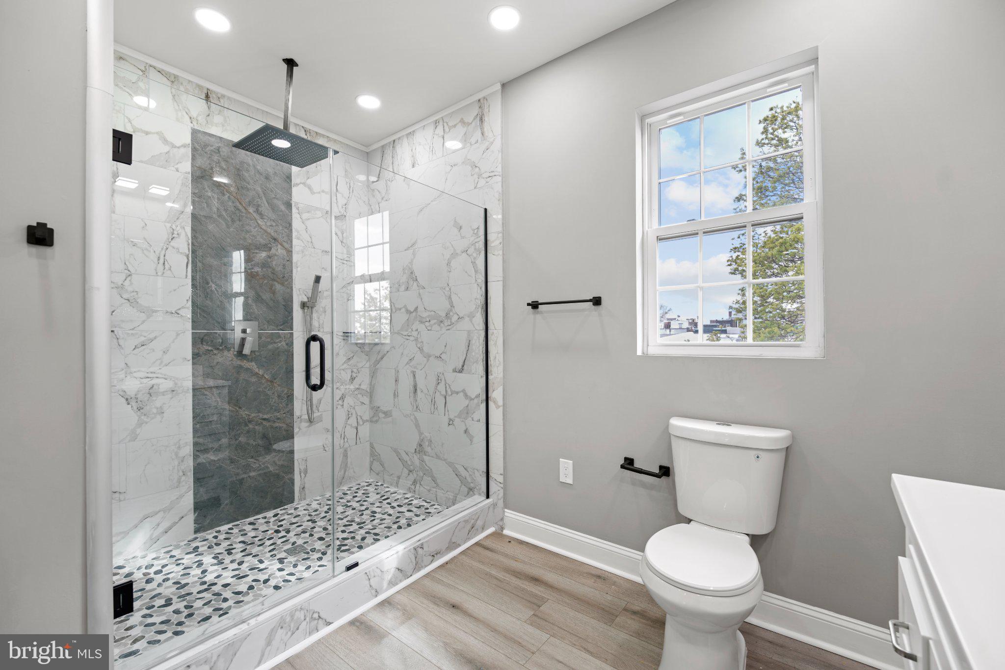 UNIVERSITY CITY - Residential