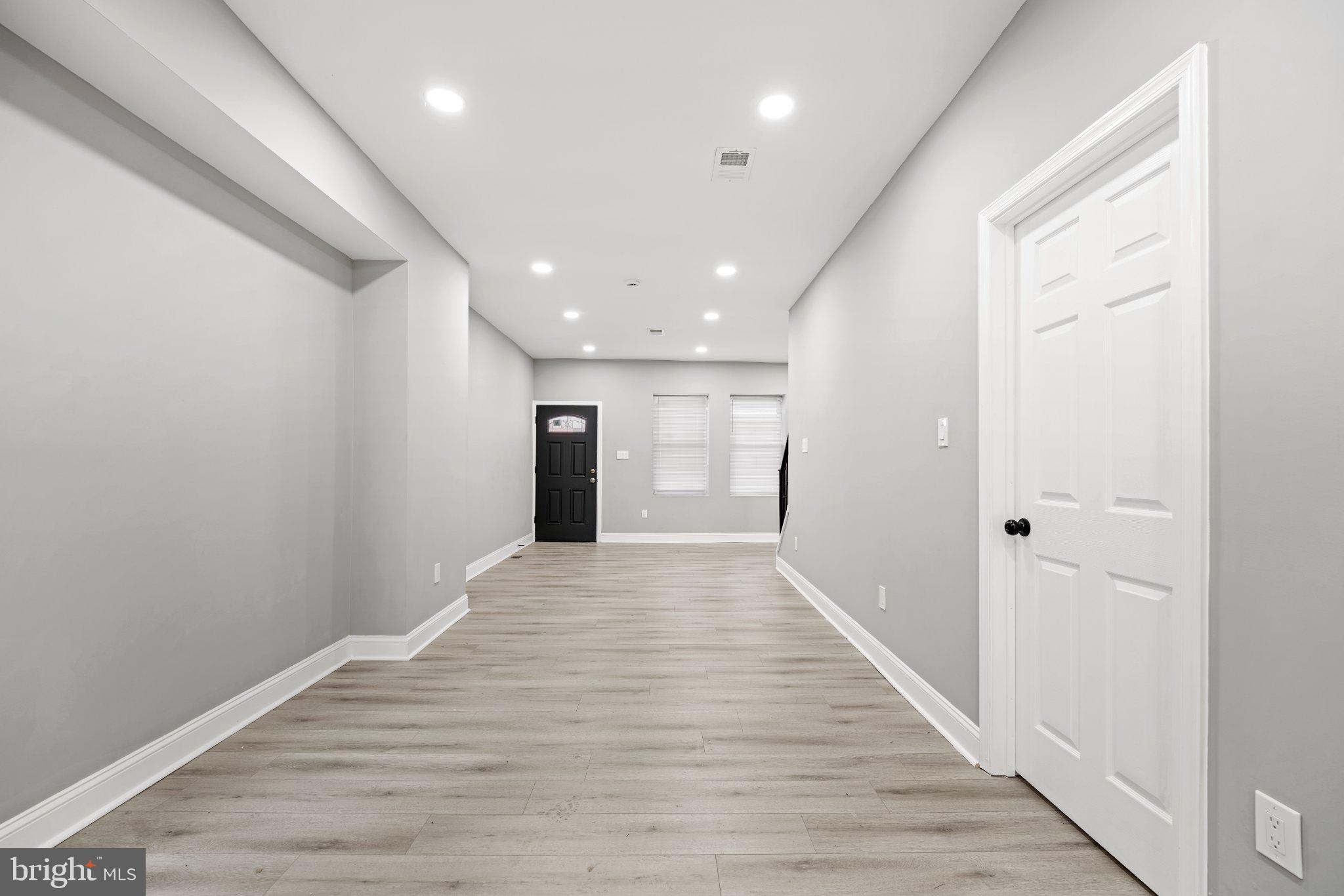 UNIVERSITY CITY - Residential