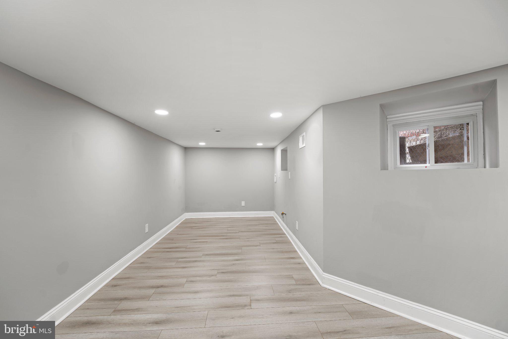 UNIVERSITY CITY - Residential