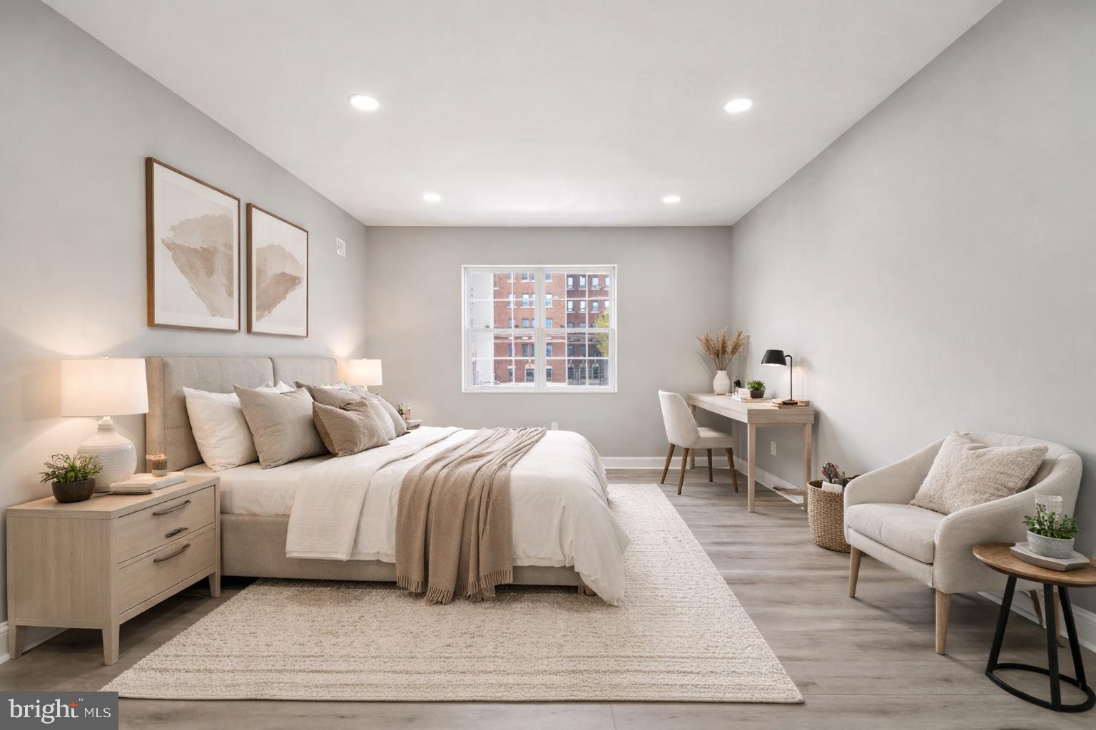 UNIVERSITY CITY - Residential