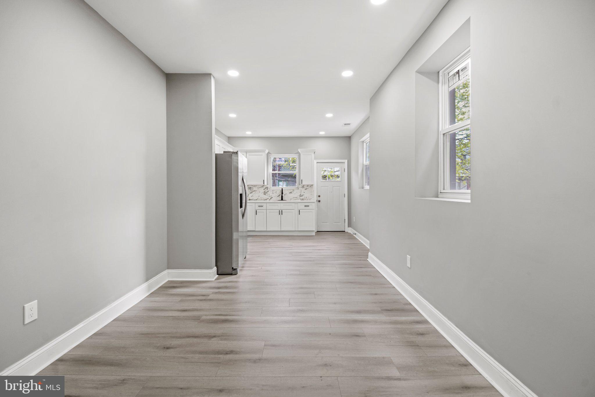 UNIVERSITY CITY - Residential