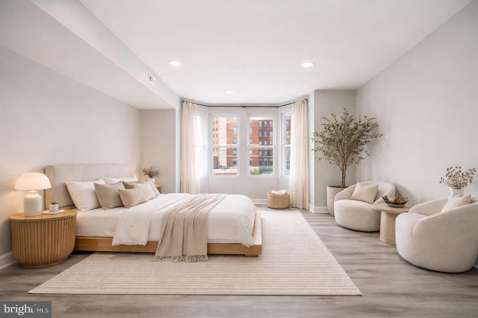 UNIVERSITY CITY - Residential