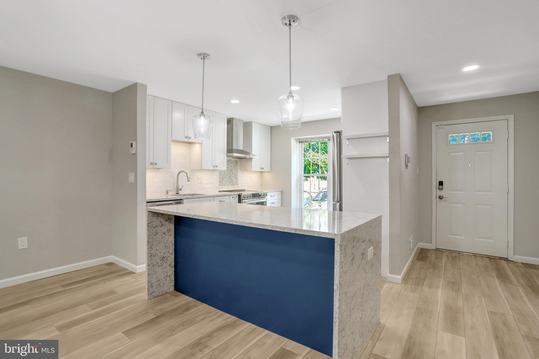 7457 HATHERLEIGH COURT