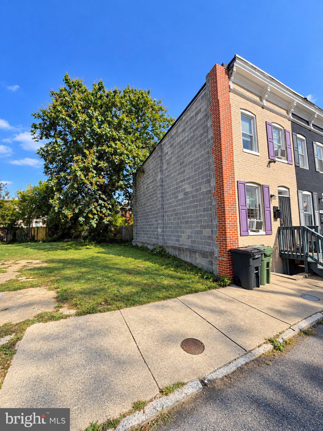 2537 SALEM STREET