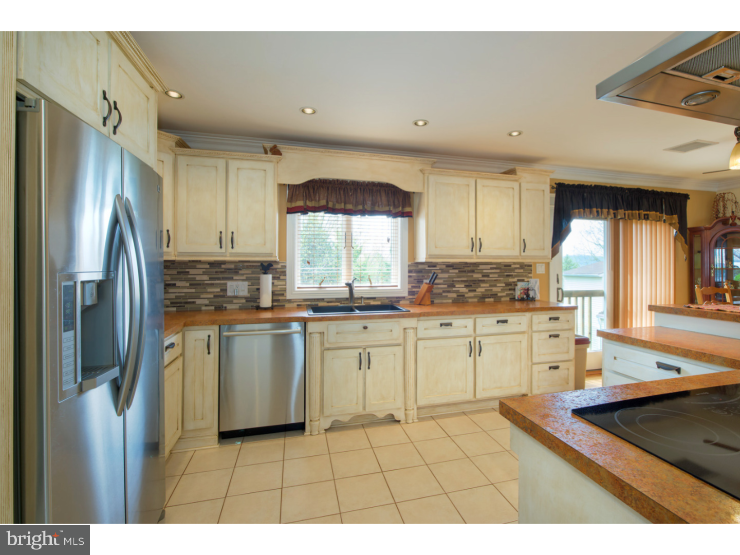 CRESTWOOD - Residential