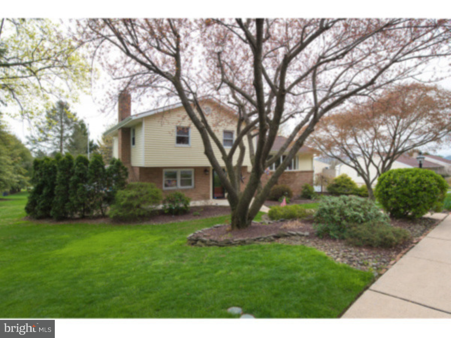 CRESTWOOD - Residential