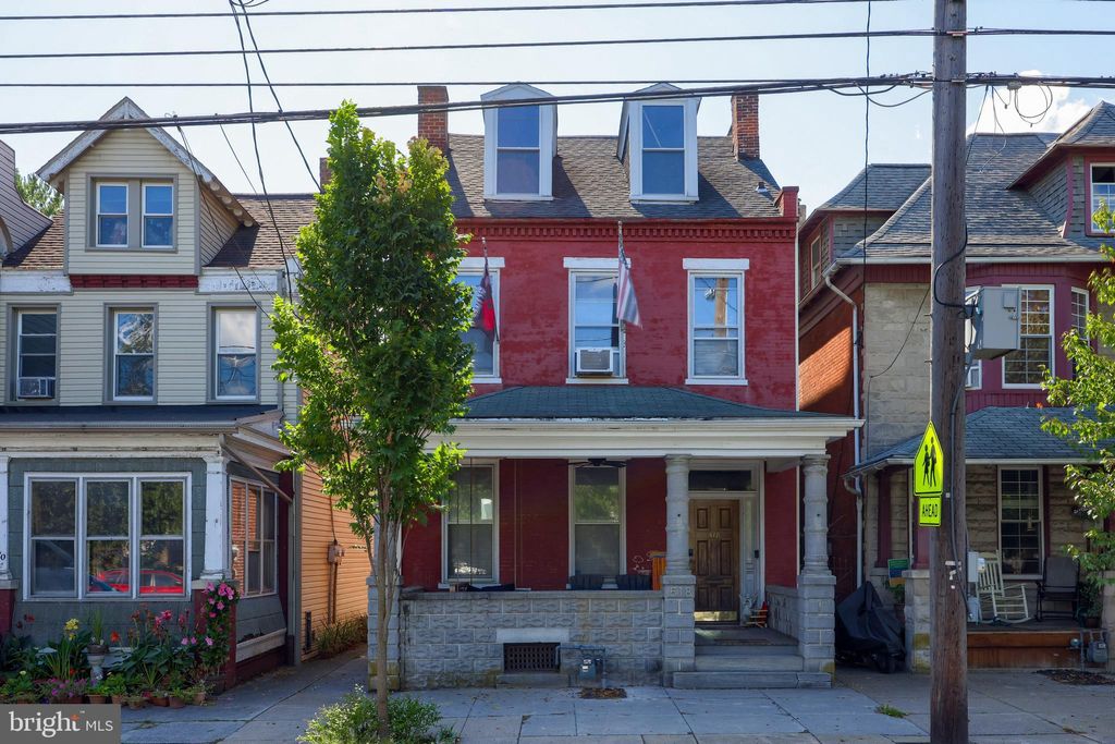 Photo of 518 S QUEEN ST, LANCASTER, PA 17603 (MLS # PALA2039536)