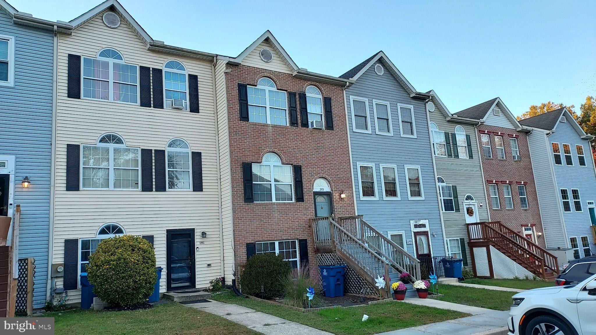 191 MAHOGANY DRIVE