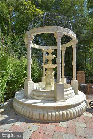 HARBOR HILLS - Residential