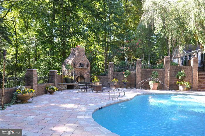 HARBOR HILLS - Residential