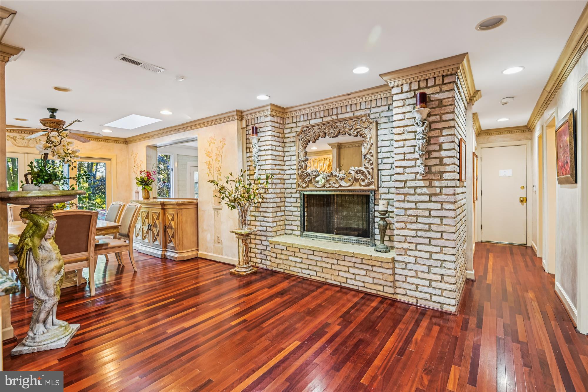 HARBOR HILLS - Residential